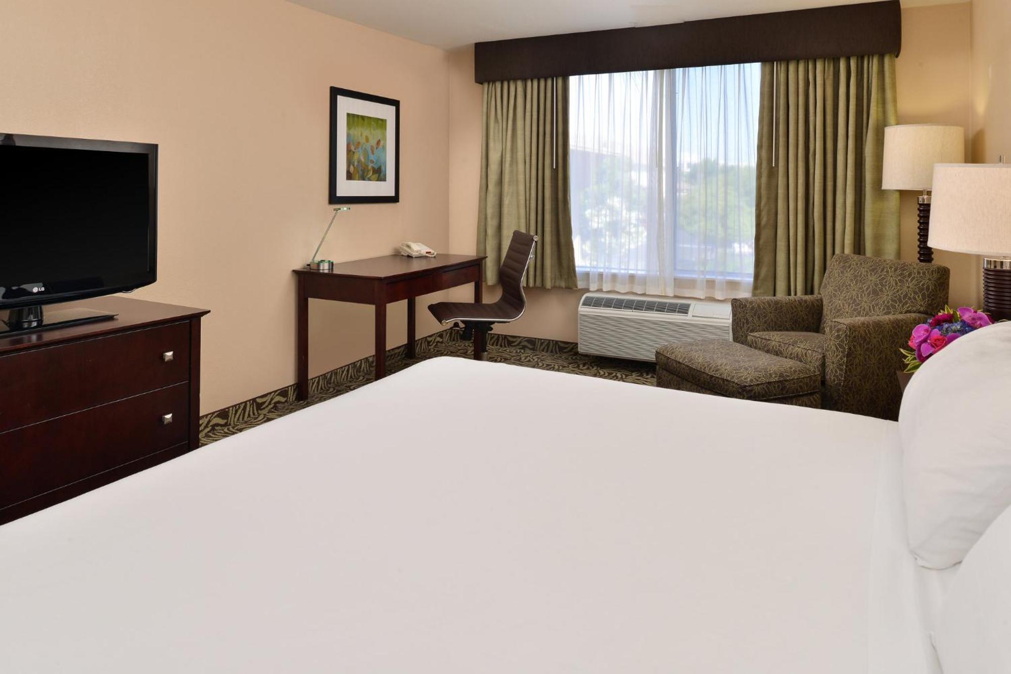 Holiday Inn Express Fresno River Park Highway 41 By Ihg Экстерьер фото